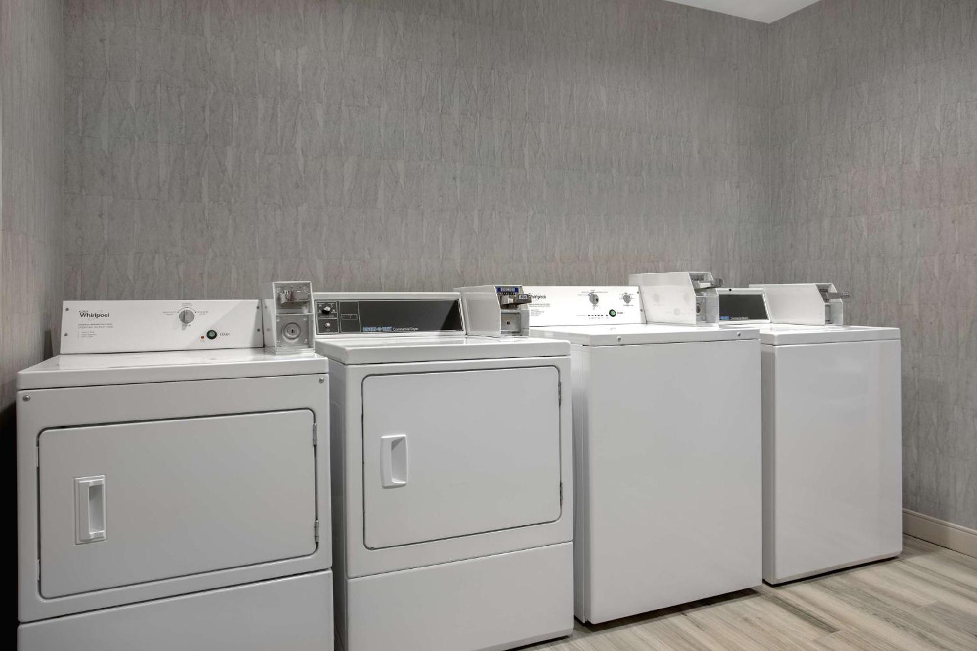 Home2 Suites By Hilton Omaha West Esterno foto